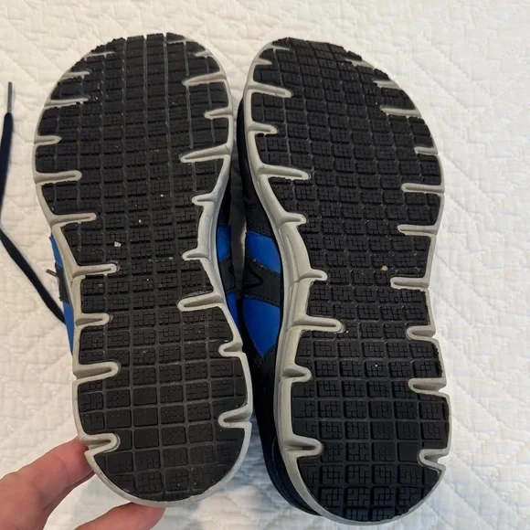 Skechers Men's Black and Blue work sneakers with alloy toe ( safety shoes ) - Picture 4 of 6